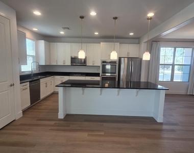 5220 S Hadron -- - Photo Thumbnail 5