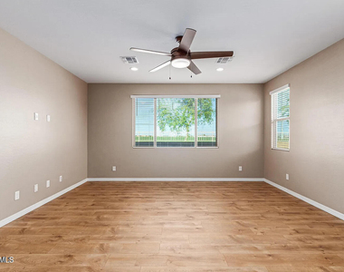 3161 S 183rd Drive - Photo Thumbnail 30