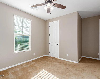 3161 S 183rd Drive - Photo Thumbnail 41