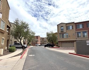 900 S 94th Street - Photo Thumbnail 44