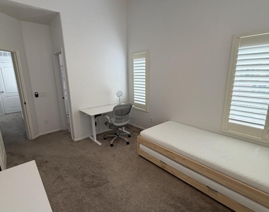 900 S 94th Street - Photo Thumbnail 31