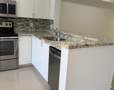 2289 Sw 15th Street - Photo Thumbnail 6