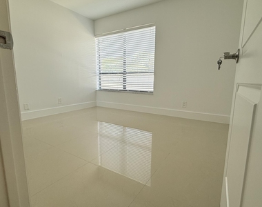 2289 Sw 15th Street - Photo Thumbnail 17