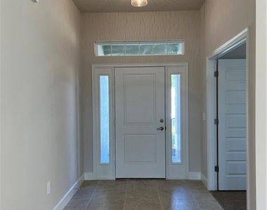 5317 Vespera Street - Photo Thumbnail 10