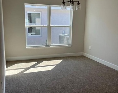 5317 Vespera Street - Photo Thumbnail 4