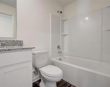 181 Hilton Avenue Nw - Photo Thumbnail 5