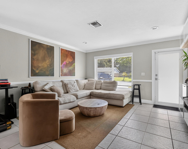 4573 Carthage Circle - Photo Thumbnail 6