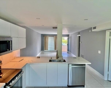 55 Se 14th Street - Photo Thumbnail 5