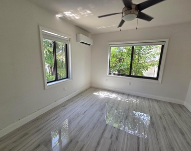 1605 E Broward Boulevard - Photo Thumbnail 6