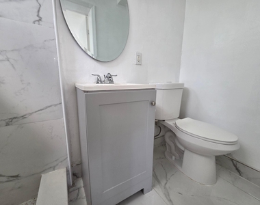 844 Ne 17th Way - Photo Thumbnail 2