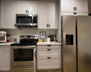 1415 Sw 9th Street - Photo Thumbnail 2