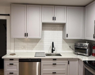 1415 Sw 9th Street - Photo Thumbnail 3