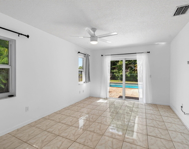 4760 Bison Street - Photo Thumbnail 25