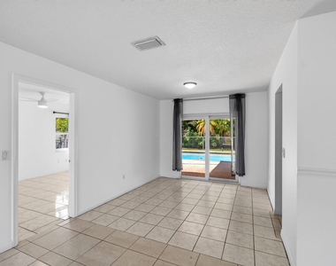 4760 Bison Street - Photo Thumbnail 12
