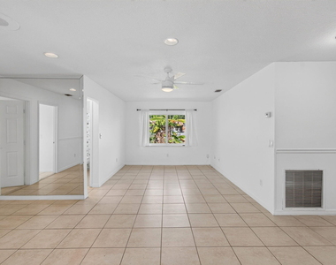 4760 Bison Street - Photo Thumbnail 8