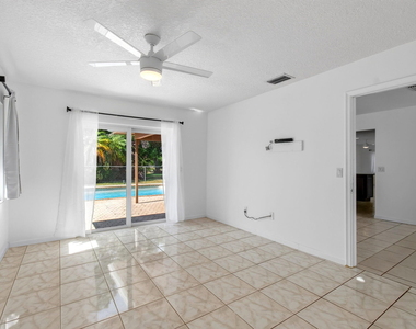 4760 Bison Street - Photo Thumbnail 26