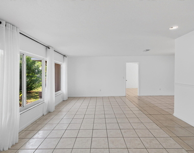 4760 Bison Street - Photo Thumbnail 15