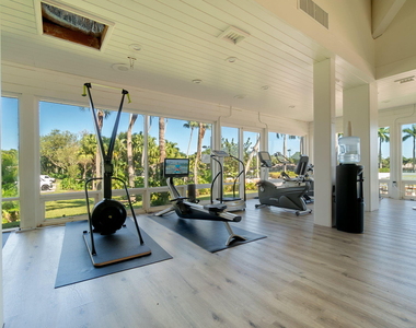 13334 Polo Club Road - Photo Thumbnail 33