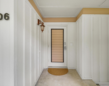 606 Brackenwood Cove - Photo Thumbnail 8
