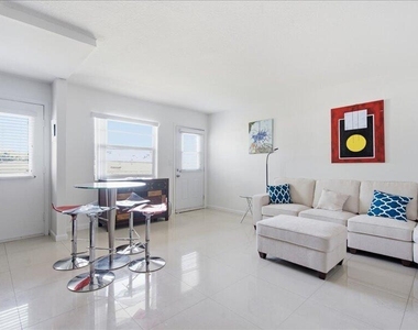 525 Meridian Avenue - Photo Thumbnail 1