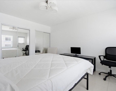 525 Meridian Avenue - Photo Thumbnail 9