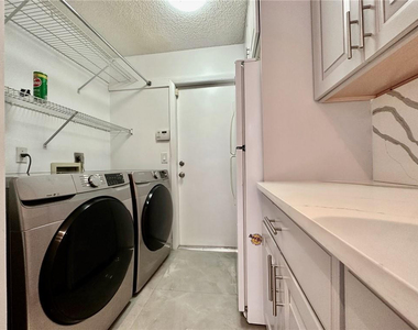 2710 Bogota Avenue - Photo Thumbnail 26