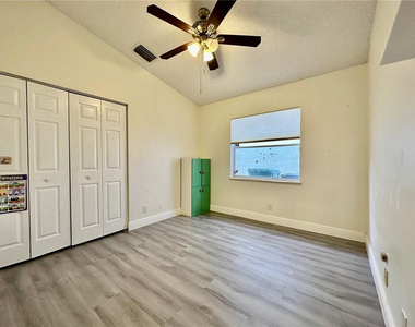 2710 Bogota Avenue - Photo Thumbnail 19