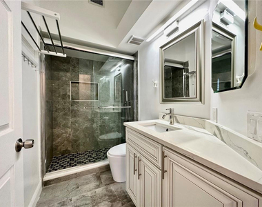 2710 Bogota Avenue - Photo Thumbnail 22