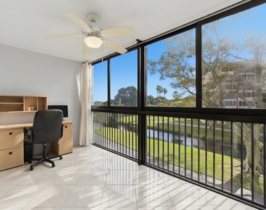 14475 N Strathmore Lane - Photo Thumbnail 2