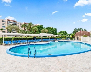 14475 N Strathmore Lane - Photo Thumbnail 46