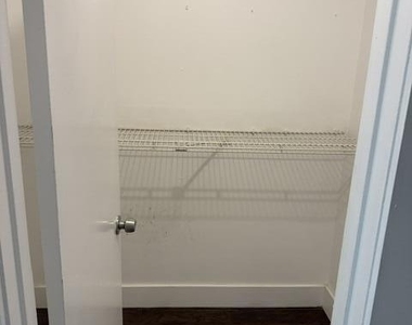 2701 Riverside Drive - Photo Thumbnail 11