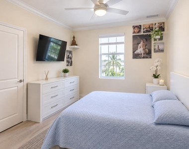 154 Santa Barbara Way - Photo Thumbnail 17