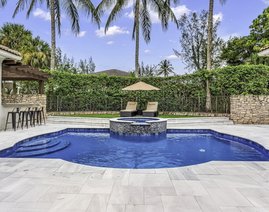8948 Pinebrook Court - Photo Thumbnail 5