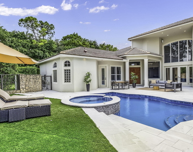 8948 Pinebrook Court - Photo Thumbnail 23