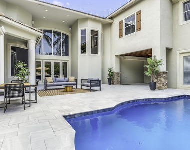 8948 Pinebrook Court - Photo Thumbnail 6