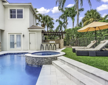 8948 Pinebrook Court - Photo Thumbnail 22
