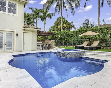 8948 Pinebrook Court - Photo Thumbnail 4