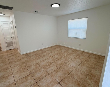 1130 N F Street - Photo Thumbnail 1