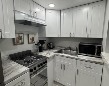 811 Se 16th Street - Photo Thumbnail 4
