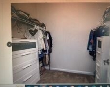 4225 E Stonecreek Circle - Photo Thumbnail 3
