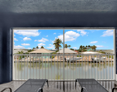 10751 S Ocean Drive - Photo Thumbnail 27