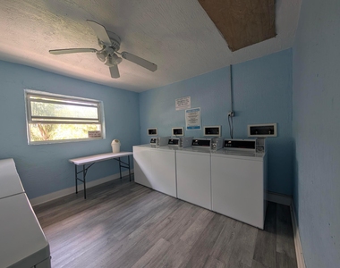 1470 N Dixie Highway N - Photo Thumbnail 18