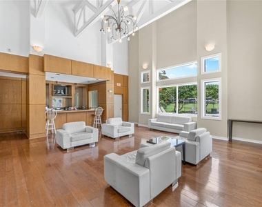 1760 Palm Cove Boulevard - Photo Thumbnail 30