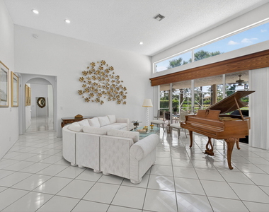 4912 Exeter Estate Lane - Photo Thumbnail 11