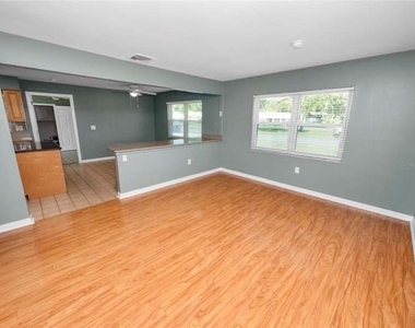 5134 Harvard Street W - Photo Thumbnail 10