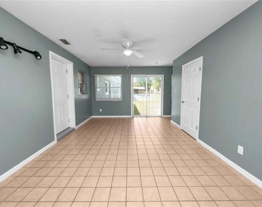 5134 Harvard Street W - Photo Thumbnail 12