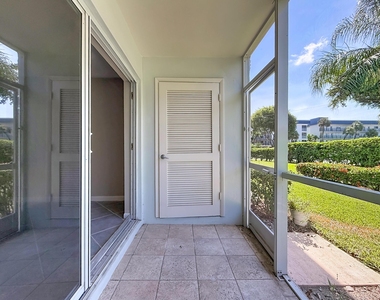 207 Tropic Isle Drive - Photo Thumbnail 18