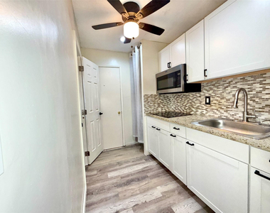 3548 Nw 39th Avenue - Photo Thumbnail 6
