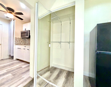 3548 Nw 39th Avenue - Photo Thumbnail 5