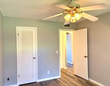 226 Kent N - Photo Thumbnail 4